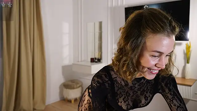 Snapshot of July_FIT chatting on November 9, 7:56 pm July FIT online show from November 9, 7:56 pm