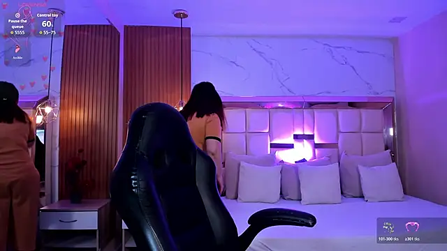 zoes milee online show from February 20, 11:54 am