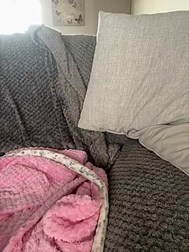 VioletxBlue online show from February 1, 12:37 pm