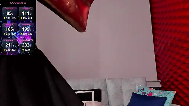 Snapshot of RubiSharqui_ chatting on May 22, 6:57 pm RubiSharqui online show from May 22, 6:57 pm
