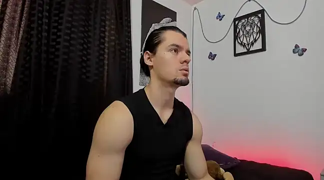 Snapshot of maxi_styles chatting on January 24, 5:21 pm maxi styles online show from January 24, 5:21 pm