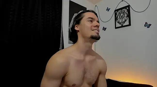 Snapshot of maxi_styles chatting on February 4, 9:41 pm maxi styles online show from February 4, 9:41 pm