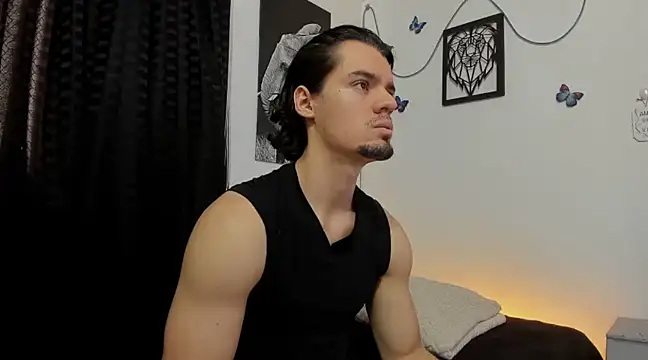 Snapshot of maxi_styles chatting on February 9, 6:16 pm maxi styles online show from February 9, 6:16 pm