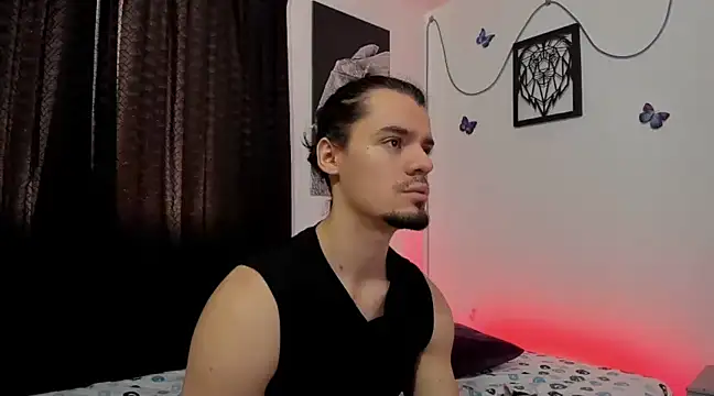 Snapshot of maxi_styles chatting on March 2, 7:23 pm maxi styles online show from March 2, 7:23 pm