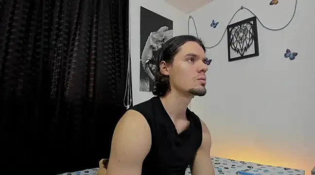 Snapshot of maxi_styles chatting on March 11, 8:53 pm maxi styles online show from March 11, 8:53 pm