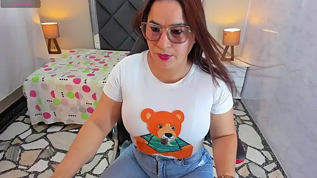 Snapshot of CamyMature chatting on January 27, 6:09 pm CamyMature online show from January 27, 6:09 pm