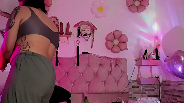 amyswallow7 online show from November 2, 12:46 am