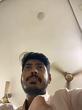 Snapshot of cute_modell chatting on February 1, 4:11 pm cute modell online show from February 1, 4:11 pm