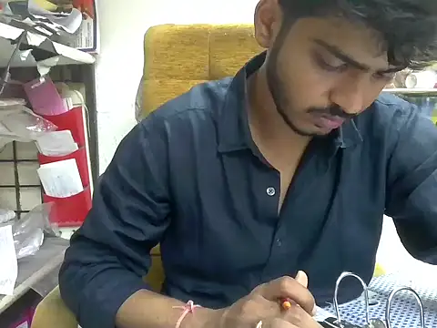 Snapshot of cute_modell chatting on September 25, 11:47 am cute modell online show from September 25, 11:47 am