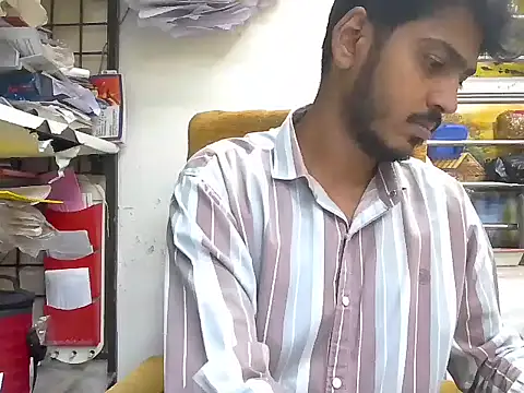 Snapshot of cute_modell chatting on October 8, 12:14 pm cute modell online show from October 8, 12:14 pm