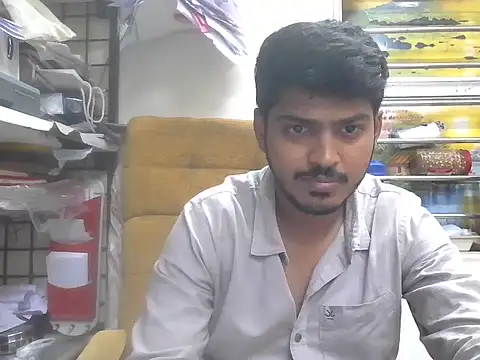 cute modell online show from May 30, 12:57 pm