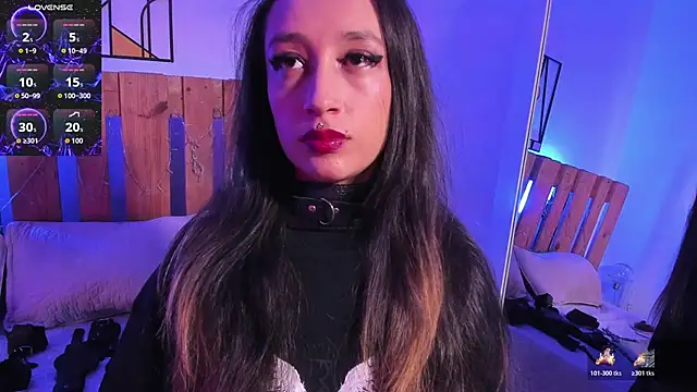 coral jonesss online show from April 14, 3:29 pm