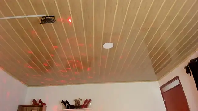 Snapshot of Renaxi_Smith chatting on September 10, 8:20 pm Renaxi Smith online show from September 10, 8:20 pm