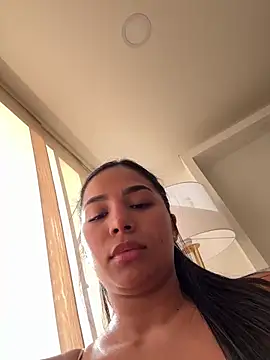 CharlotteGraay online show from May 24, 9:31 pm