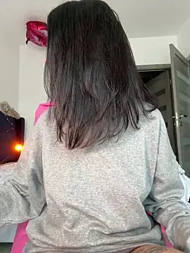 Snapshot of Mylaya chatting on February 20, 6:50 am Mylaya online show from February 20, 6:50 am