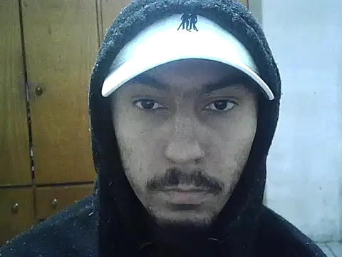Snapshot of michel1520 chatting on July 13, 3:48 pm michel1520 online show from July 13, 3:48 pm