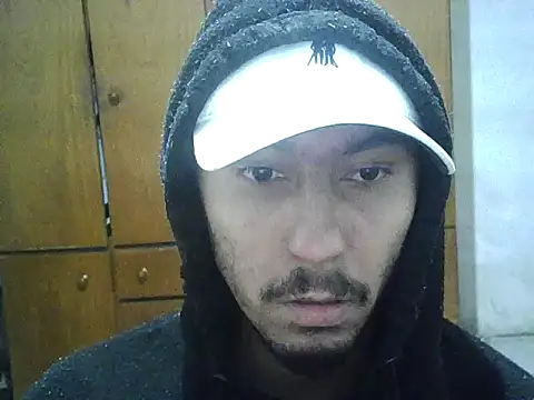 Snapshot of michel1520 chatting on July 18, 1:21 am michel1520 online show from July 18, 1:21 am