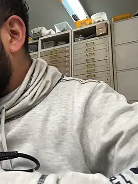 leonardohot1987 online show from January 28, 8:36 pm