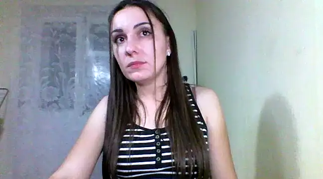 Snapshot of Yuliia30 chatting on January 11, 7:27 pm Yuliia30 online show from January 11, 7:27 pm