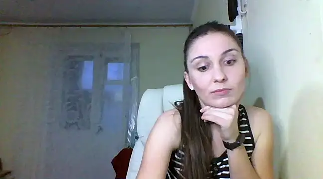 Snapshot of Yuliia30 chatting on January 12, 2:30 pm Yuliia30 online show from January 12, 2:30 pm