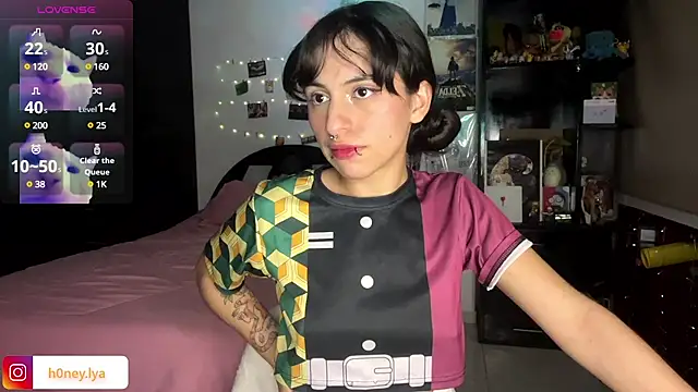 B0nnie H0ney online show from January 17, 11:29 pm