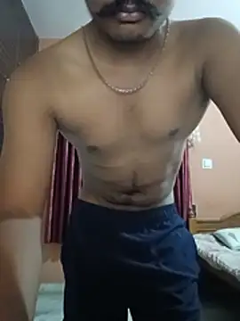 Snapshot of yours_tanmay chatting on July 24, 5:44 pm yours tanmay online show from July 24, 5:44 pm
