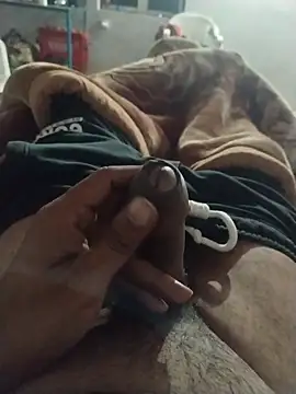 Snapshot of gawwalibhabhi_24 chatting on November 24, 4:07 pm gawwalibhabhi 24 online show from November 24, 4:07 pm