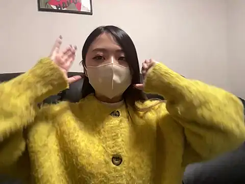 Snapshot of yazawa_oO chatting on February 11, 11:12 pm yazawa oO online show from February 11, 11:12 pm
