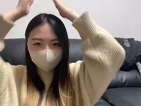 Snapshot of yazawa_oO chatting on March 5, 6:12 am yazawa oO online show from March 5, 6:12 am
