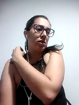 CHARLOTTE 1711 online show from November 7, 4:23 am