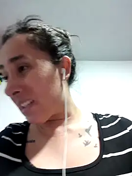 CHARLOTTE 1711 online show from November 9, 6:23 am