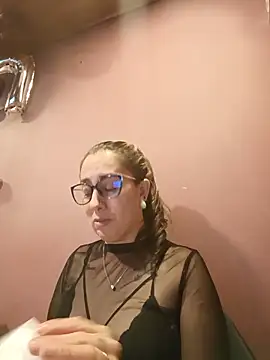 CHARLOTTE 1711 online show from May 19, 3:13 am