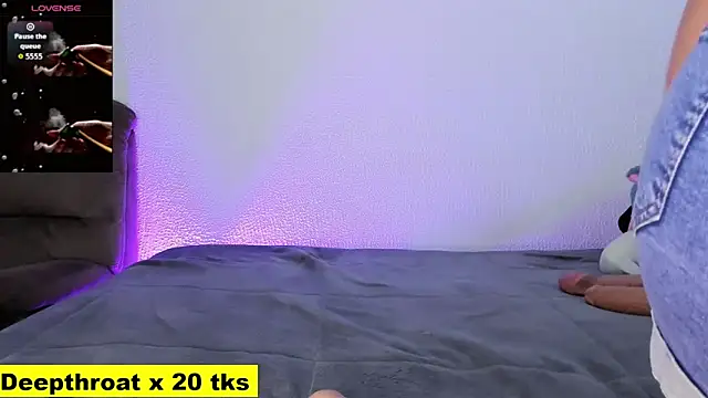 aurora-deepthroat online show from March 22, 11:52 pm