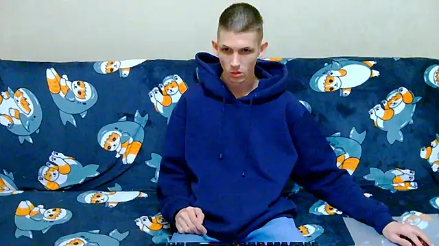 Snapshot of Lester_Broo chatting on October 5, 9:45 pm Lester Broo online show from October 5, 9:45 pm