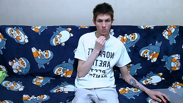 Snapshot of Lester_Broo chatting on June 4, 8:48 pm Lester Broo online show from June 4, 8:48 pm