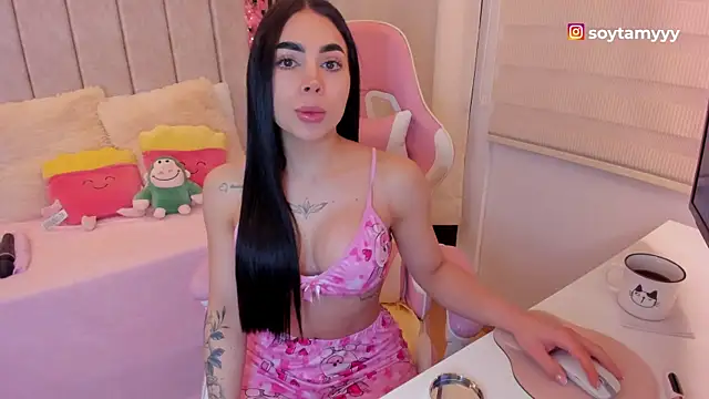 Snapshot of tamy_xoo chatting on March 19, 6:34 pm tamy xoo online show from March 19, 6:34 pm