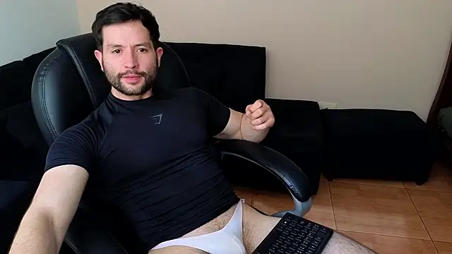 Snapshot of hairyncuteass chatting on February 2, 2:38 pm hairyncuteass online show from February 2, 2:38 pm