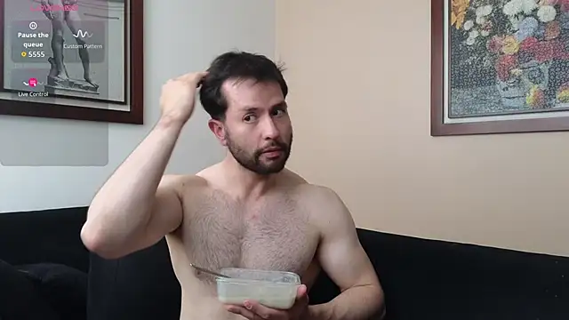 Snapshot of hairyncuteass chatting on March 4, 6:14 pm hairyncuteass online show from March 4, 6:14 pm