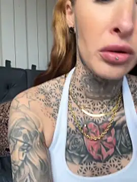 Black sweet Rose online show from February 2, 1:32 pm