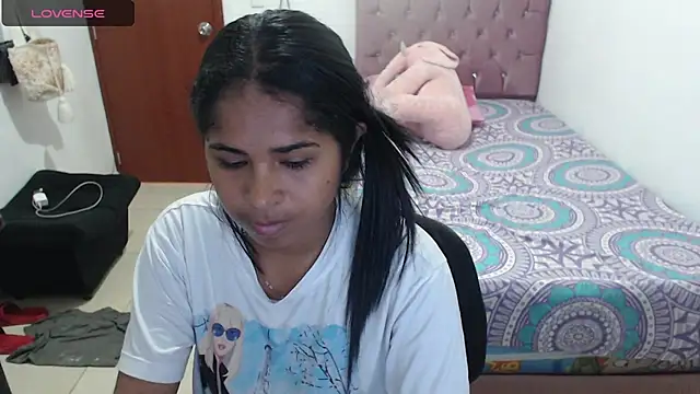 Snapshot of july-feria chatting on January 13, 10:03 pm july-feria online show from January 13, 10:03 pm