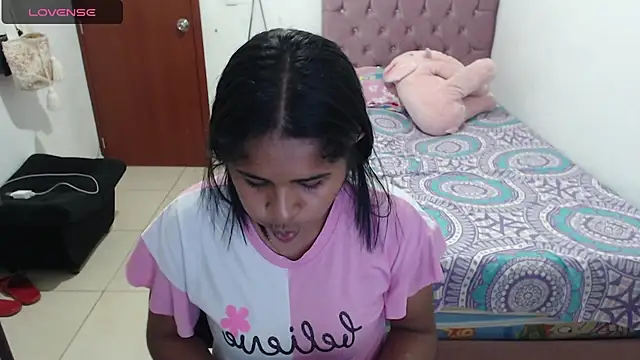 Snapshot of july-feria chatting on January 14, 10:34 pm july-feria online show from January 14, 10:34 pm
