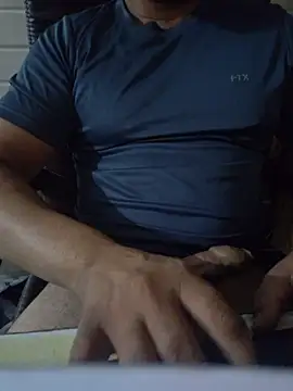 xxxsmartboyxxx online show from April 7, 7:14 pm