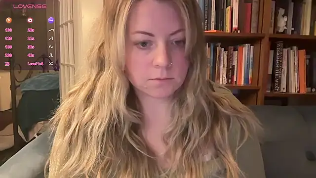 girlnextdoorjoelle online show from January 27, 5:47 am