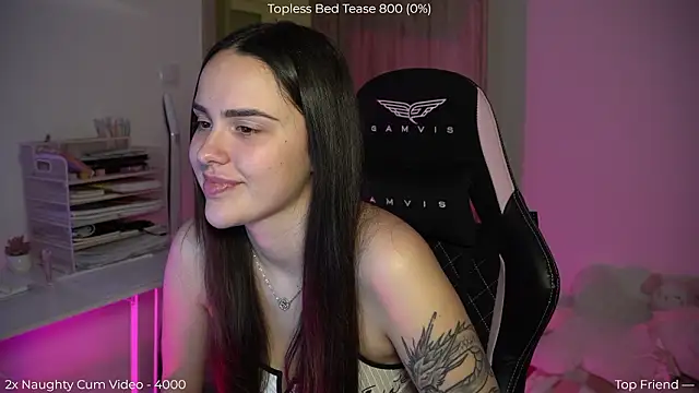 Snapshot of NaomiiMoon chatting on March 2, 5:20 pm NaomiiMoon online show from March 2, 5:20 pm