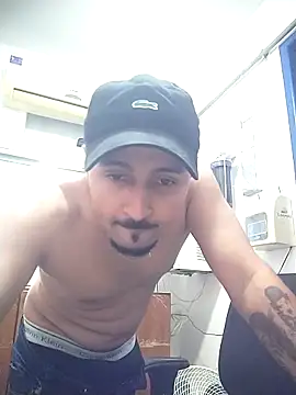 Snapshot of FelippeMarques chatting on November 2, 1:24 pm FelippeMarques online show from November 2, 1:24 pm