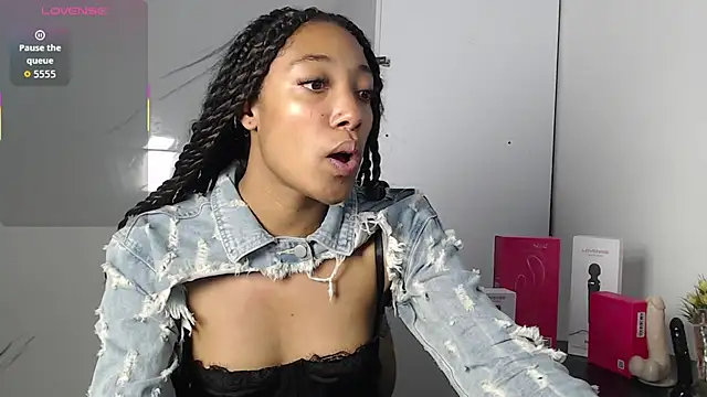 esmeralda-bk online show from November 11, 10:43 pm