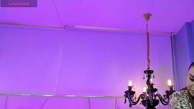 Aitana Hilton  online show from October 8, 12:03 pm