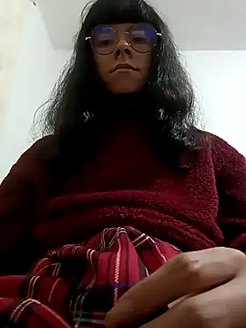 ChloeRaccoon online show from November 13, 5:28 am