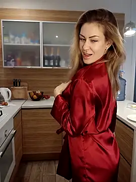 Miroslavadzm1 online show from April 15, 7:04 am