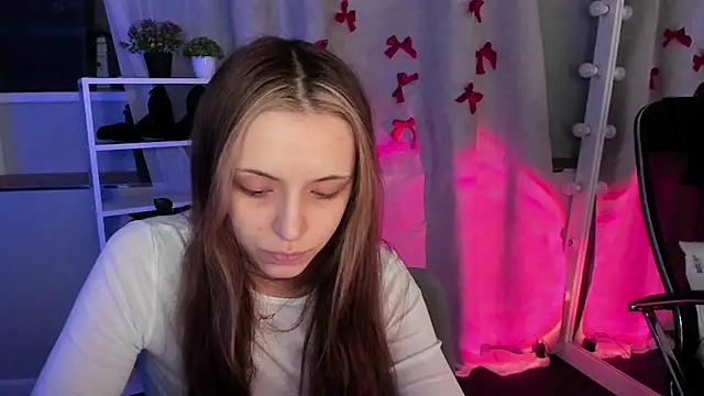 Sahara Shields online show from March 11, 10:29 am